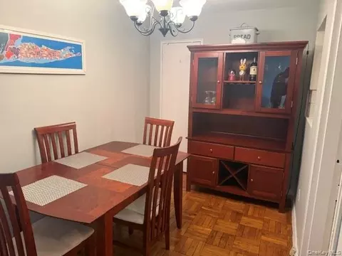 Dining - 175 Archer St #2E, Freeport, NY 11520 photo 2 of 2