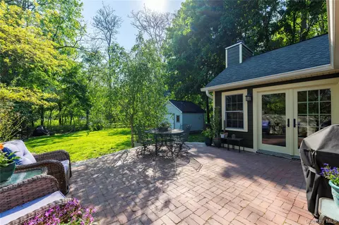 Exterior - 299 Baxtertown Rd, Fishkill, NY 12524 photo 4 of 7
