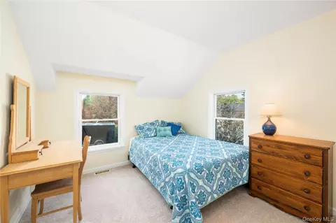 Bedroom - 299 Baxtertown Rd, Fishkill, NY 12524 photo 2 of 7
