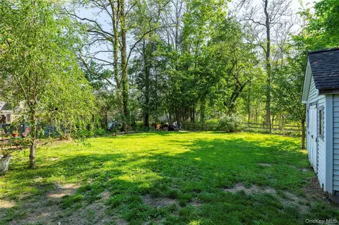 Exterior - 299 Baxtertown Rd, Fishkill, NY 12524 photo 7 of 7