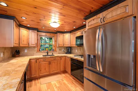 Kitchen - 299 Baxtertown Rd, Fishkill, NY 12524 photo 1 of 1
