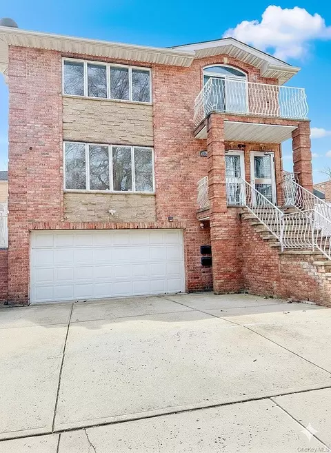 253-12 58 Ave, Little Neck, NY 11362