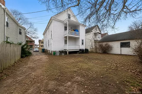 Exterior - 33 Manitou Ave, Poughkeepsie, NY 12601 photo 2 of 2