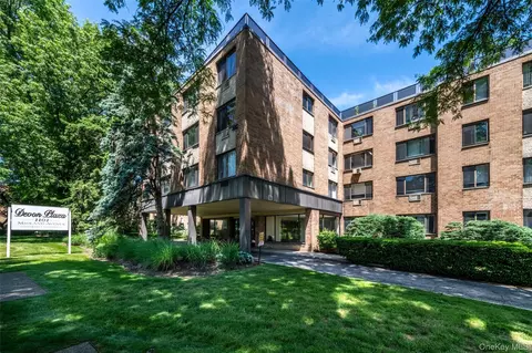 1101 Midland Ave #210, Yonkers, NY 10708