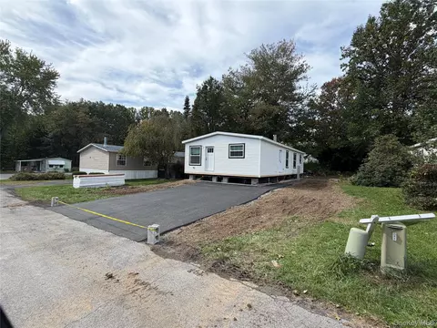 114 Forest Park, Plattekill, NY 12589