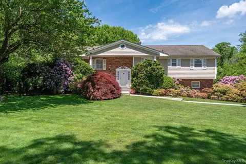 40 Hanson Ln, New Rochelle, NY 10804