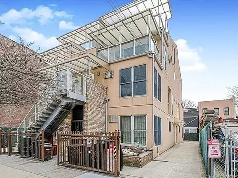 177 Bay 49th St #2, Brooklyn, NY 11214