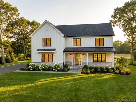 2 N C Aspen Run, Brookhaven, NY 11940