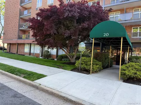 20 Wendell St #34E, Hempstead, NY 11550