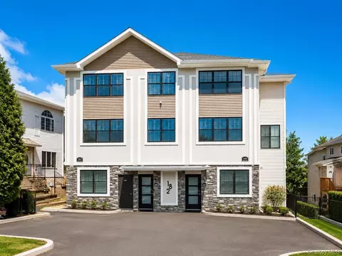 182 Blauvelt Rd, Ramapo, NY 10952