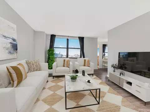 920 Metcalf Ave #14J, New York, NY 10473