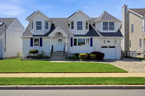 228 Atlantic Ave, Massapequa Park, NY 11762