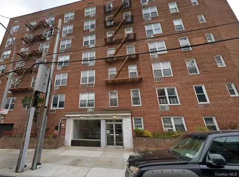 5133 Goldsmith St #5A, New York, NY 11373