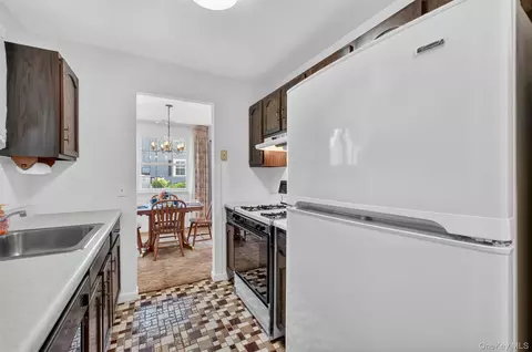 Kitchen - 301 Commons Way C Way #C (FIRST ), Fishkill, NY 12524 photo 2 of 3