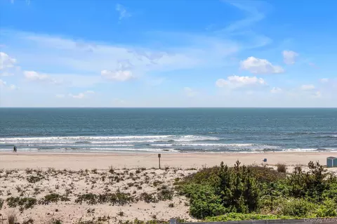 18 New Hampshire St, Long Beach, NY 11561