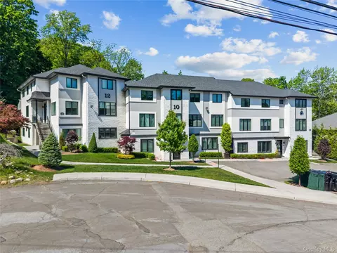 12 Hopal Ln, Ramapo, NY 10952