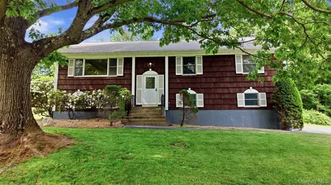116 Union Valley Rd, Mahopac, NY 10541