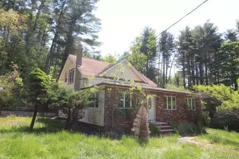 74 High Rd, Lumberland, NY 12737