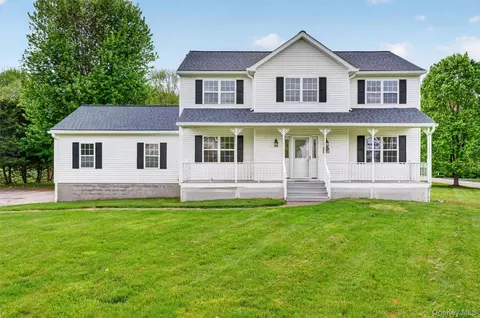 129 Moonlight Dr, Stormville, NY 12582