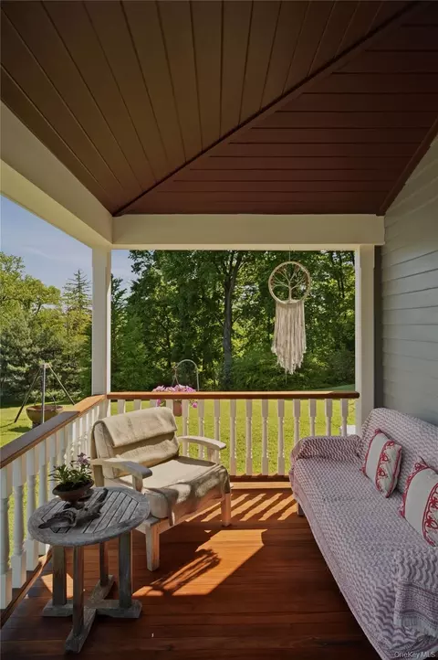 Exterior - 37 Paulding Ave, Philipstown, NY 10516 photo 4 of 12