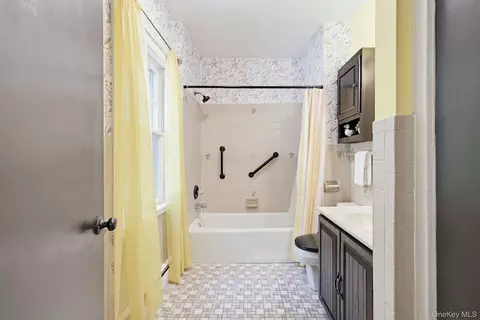 Bath - 12 Bradhurst Rd, Kent, NY 10512 photo 1 of 3