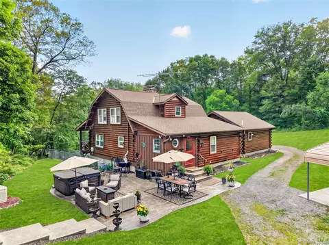 129 Mallory Rd, Union Vale, NY 12585