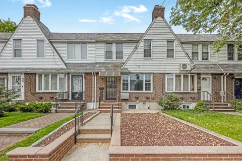 65-56 77th Pl, New York, NY 11379