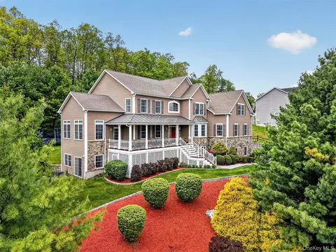 219 Country Club Rd, East Fishkill, NY 12533