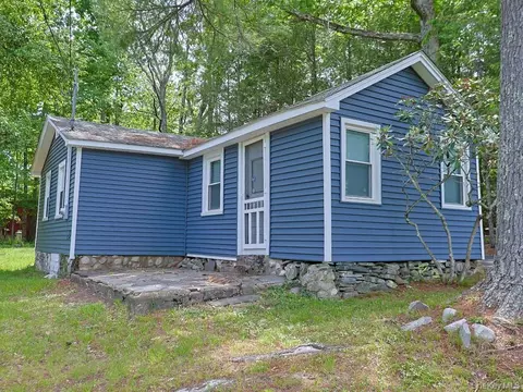 4 Spruce St E, Mamakating, NY 12790