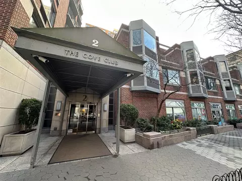 2 S End Ave #7V, New York, NY 10280