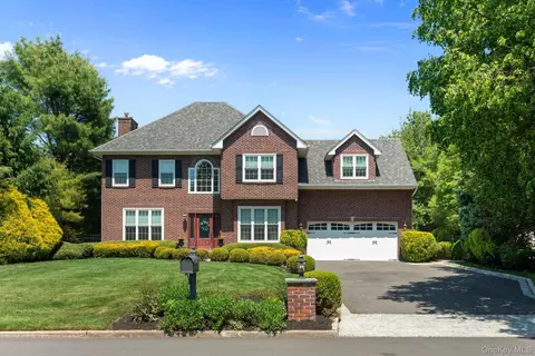 34 Ketchum Ct, East Northport, NY 11731