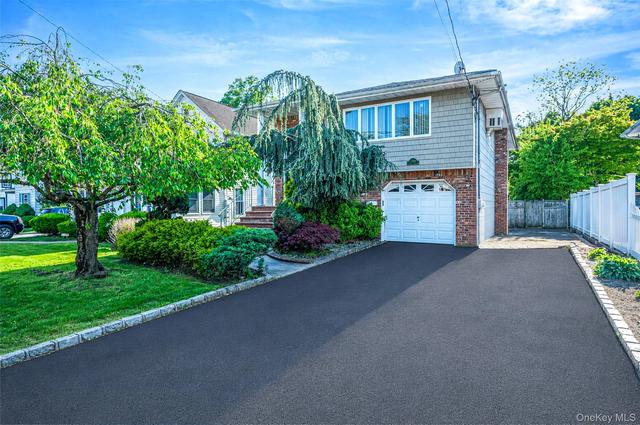 2706 Milburn Ave, Baldwin, NY 11510