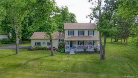 3 Unity Ln, New Paltz, NY 12561