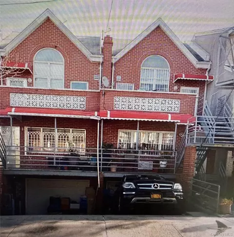 13-05 128th St, College Point, NY 11356