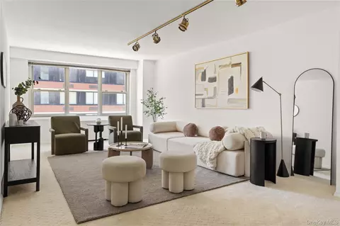 370 E 76th St #A506, New York, NY 10021
