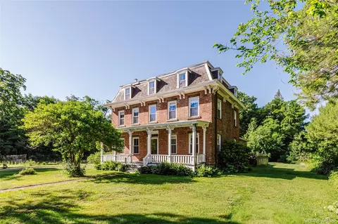 168 County Route 26a, Stuyvesant, NY 12173
