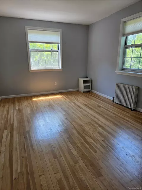141-04 77 Ave #F, Flushing, NY 11367