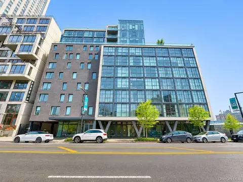 2218 Jackson Ave #1006, New York, NY 11101