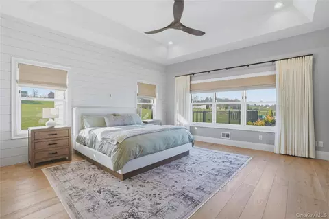 Bedroom - 400 Bruyn Tpke, Shawangunk, NY 12589 photo 1 of 5