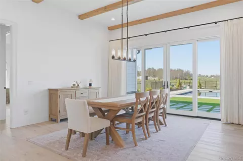 Dining - 400 Bruyn Tpke, Shawangunk, NY 12589 photo 1 of 2