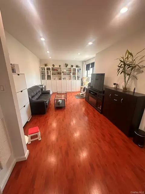 139-15 28 Rd #6G, Flushing, NY 11354