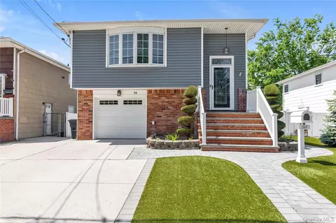 56 New St, Lynbrook, NY 11563