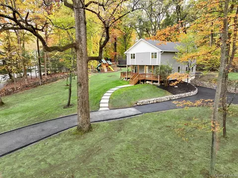 272 Quaker Rd, Ramapo, NY 10970