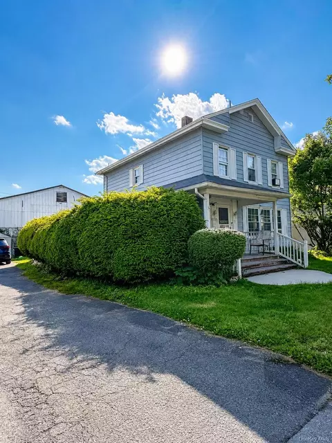 75 Ball St, Port Jervis, NY 12771