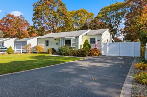 45 Chester St, East Northport, NY 11731
