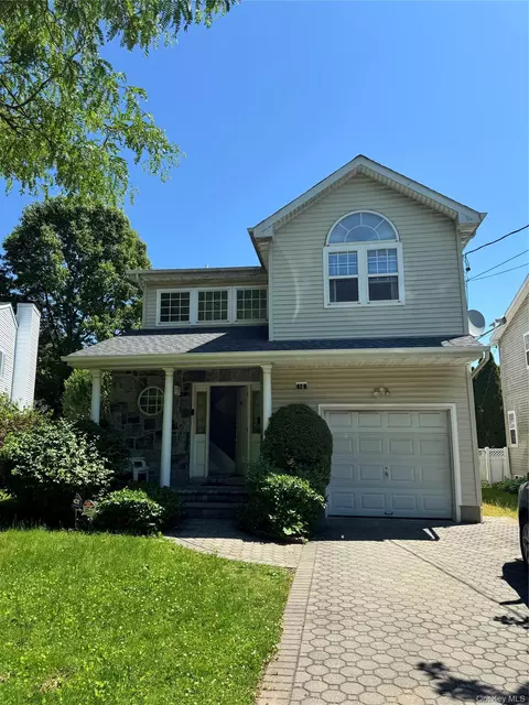 82 Inwood Rd # B, North Hempstead, NY 11050