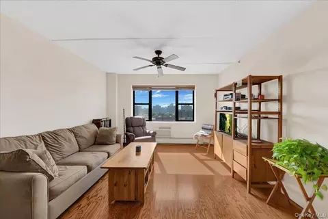 1275 Grant Ave #10E, New York, NY 10456
