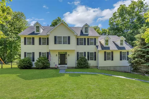22 Theodore Trl, Carmel Hamlet, NY 10512