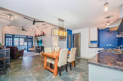 10 Bay Street Lndg #7K, Staten Island, NY 10301
