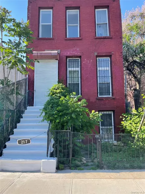 217 Kosciuszko St #2, Brooklyn, NY 11216